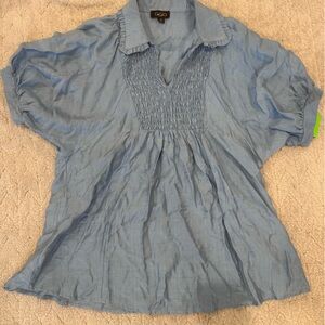 Gigio Light Blue Short-Sleeve Smocked Peasant Blouse